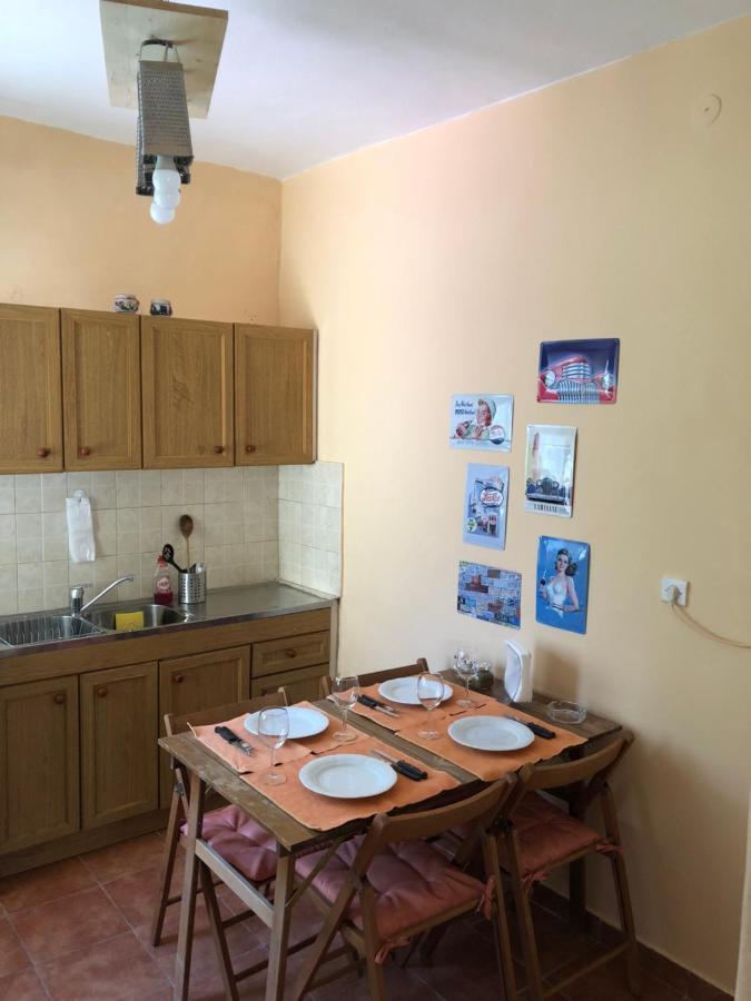 Martha IV Apartamento Amaliada Exterior foto