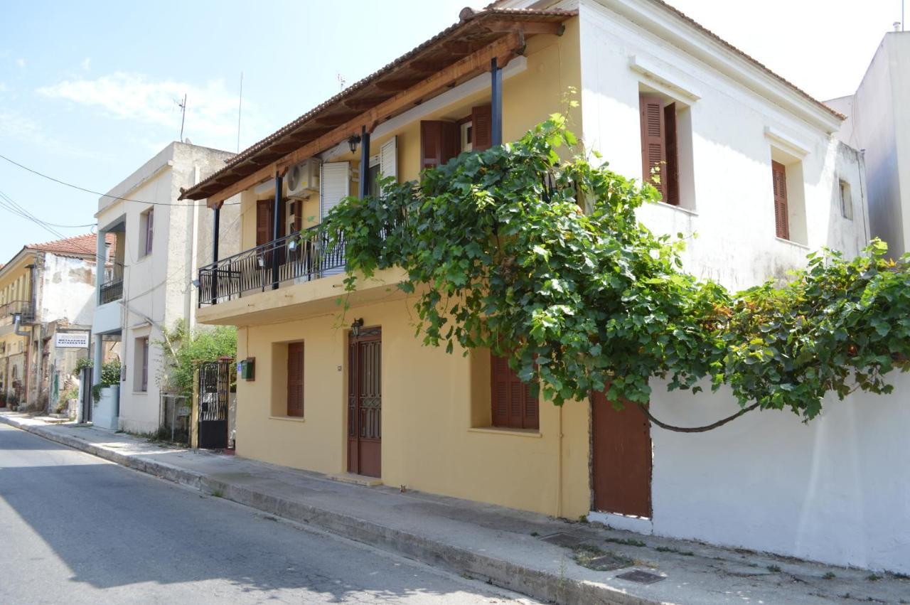 Martha IV Apartamento Amaliada Exterior foto